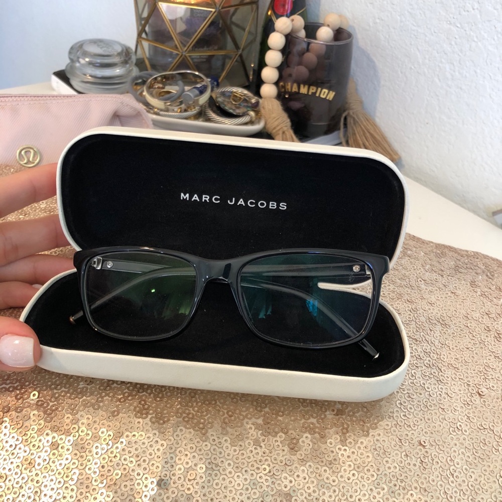 MARC JACOBS FRAMES